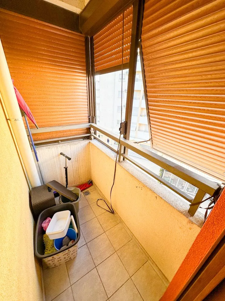 Izdavanje, dvosoban stan, 55m², Stari Aerodrom, Podgorica