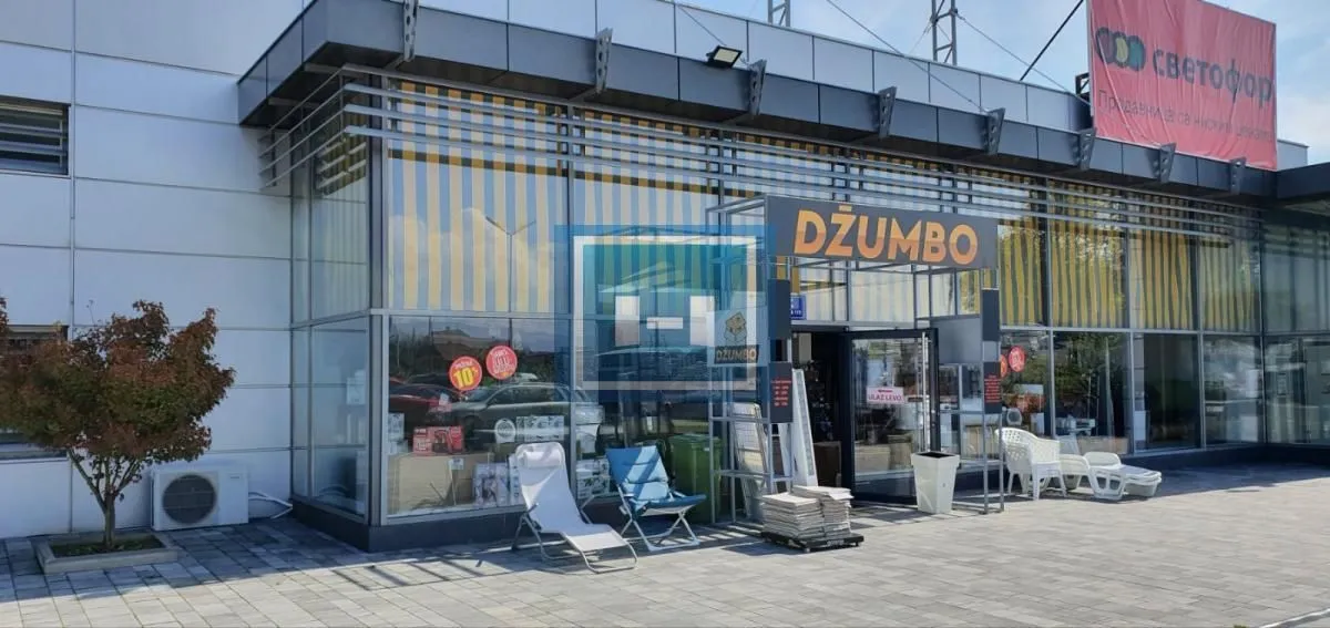 Izdavanje, poslovni prostor, 440m², Ćuprija, Srbija