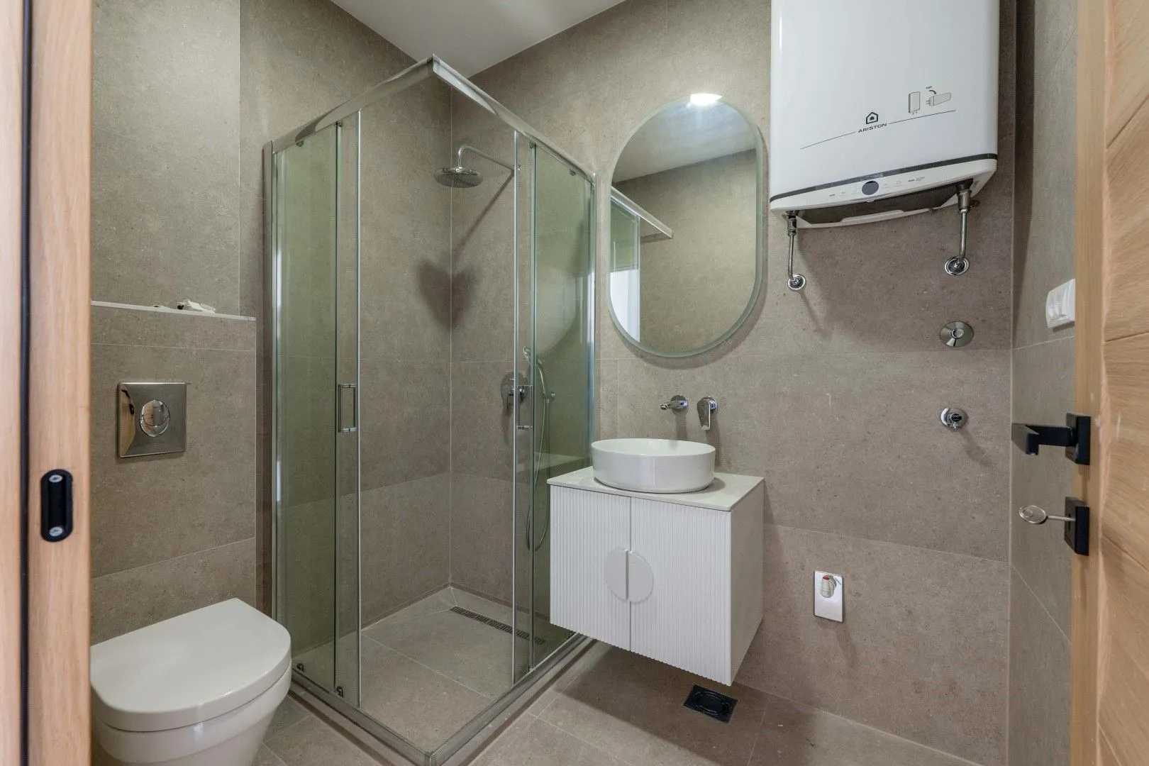 Prodaja, jednosoban stan, 49m², Petrovac, Budva