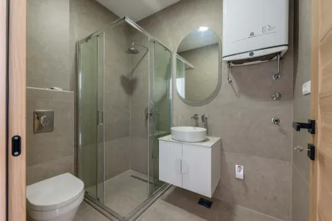 Prodaja, jednosoban stan, 49m², Petrovac, Budva - image 12