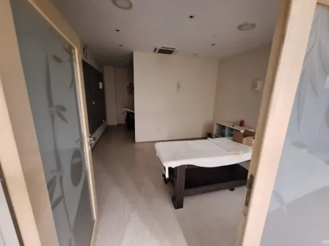 Prodaja, poslovni prostor, 1343m², Centar, Podgorica - image 17