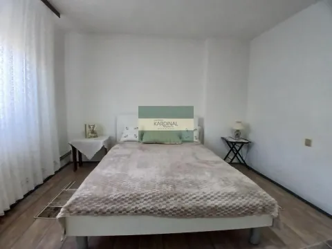 Prodaja, kuća, 226m², Tavrića obori, Jagodina - image 23