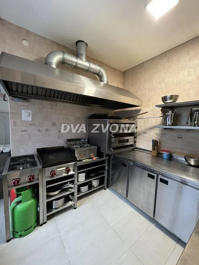 Prodaja, ugostiteljski objekat, 66m², Sremski Karlovci, Novi Sad