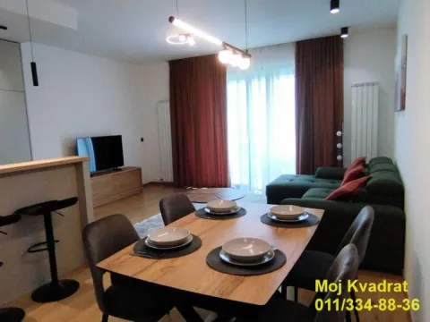 Izdavanje, trosoban stan, 81m², Stari Grad, Beograd - image 4