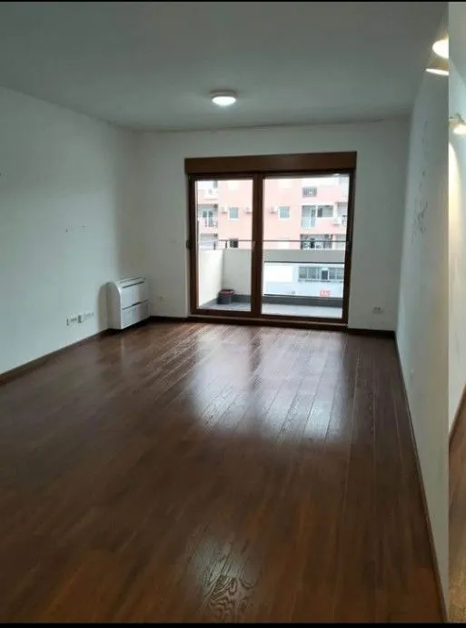 Izdavanje, dvosoban stan, 70m², Master Kvart, Podgorica