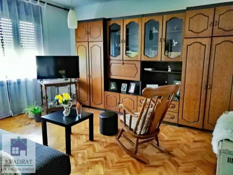 Prodaja, kuća, 266m², Zvečka, Obrenovac - image 2