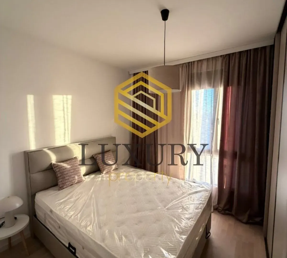 Izdavanje, jednosoban stan, 37m², Tološi, Podgorica