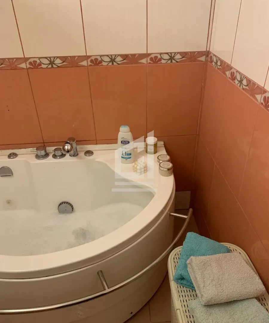 Prodaja, trosoban stan, 86m², Centar, Podgorica