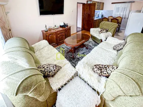Izdavanje, dvosoban stan, 70m², Murtovina, Podgorica - image 10