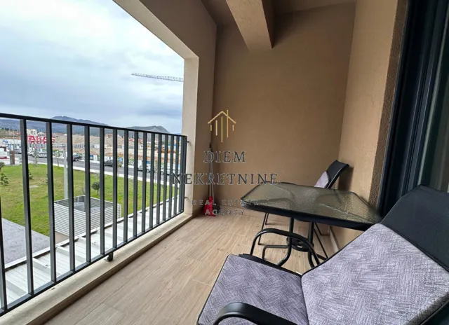 Izdavanje, jednosoban stan, 48m², City Kvart, Podgorica