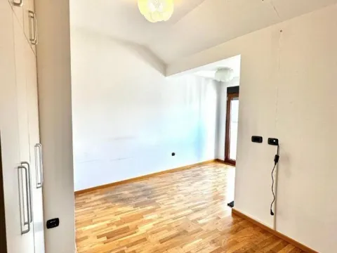 Prodaja, poslovni prostor, 540m², Centar, Podgorica - image 17