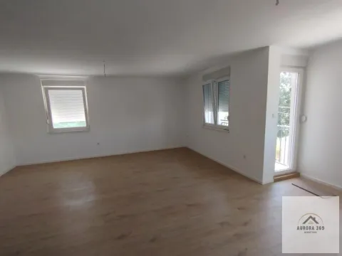 Sale, four bedroom apartment, 101m², Veternik, Novi Sad Sve Podlokacije - image 1