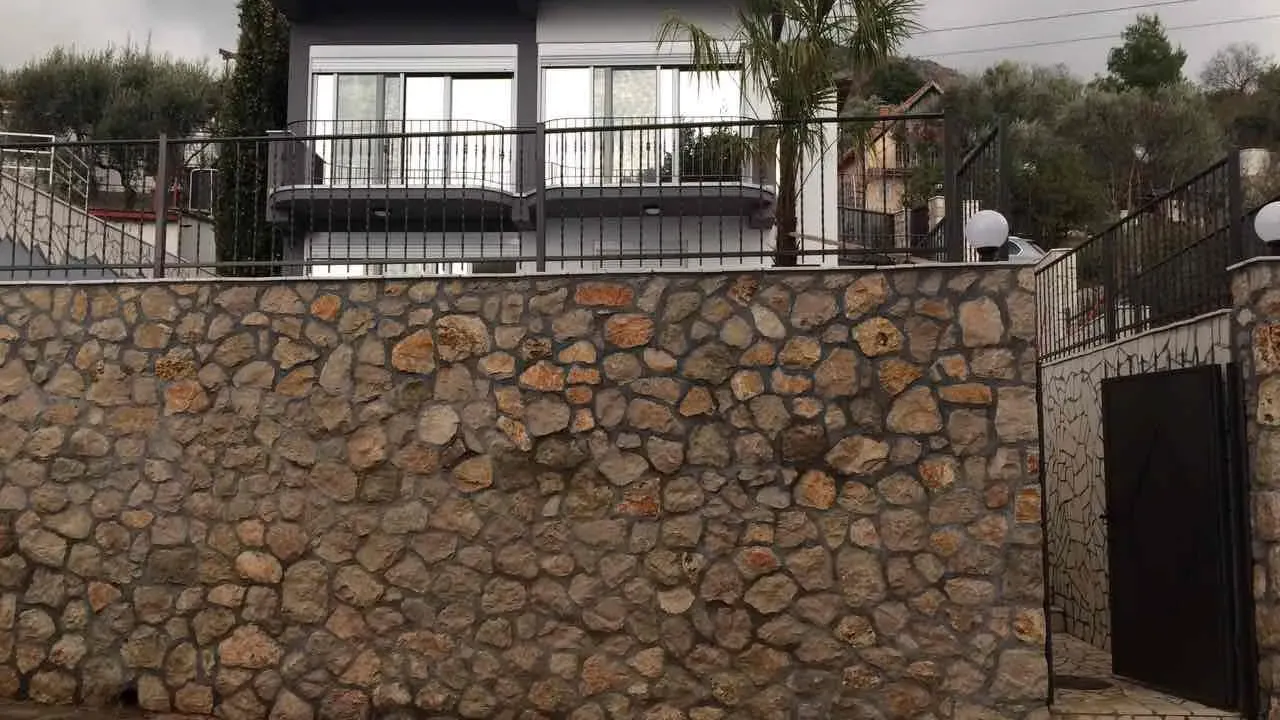Sale, house, 255m², Šušanj, Bar