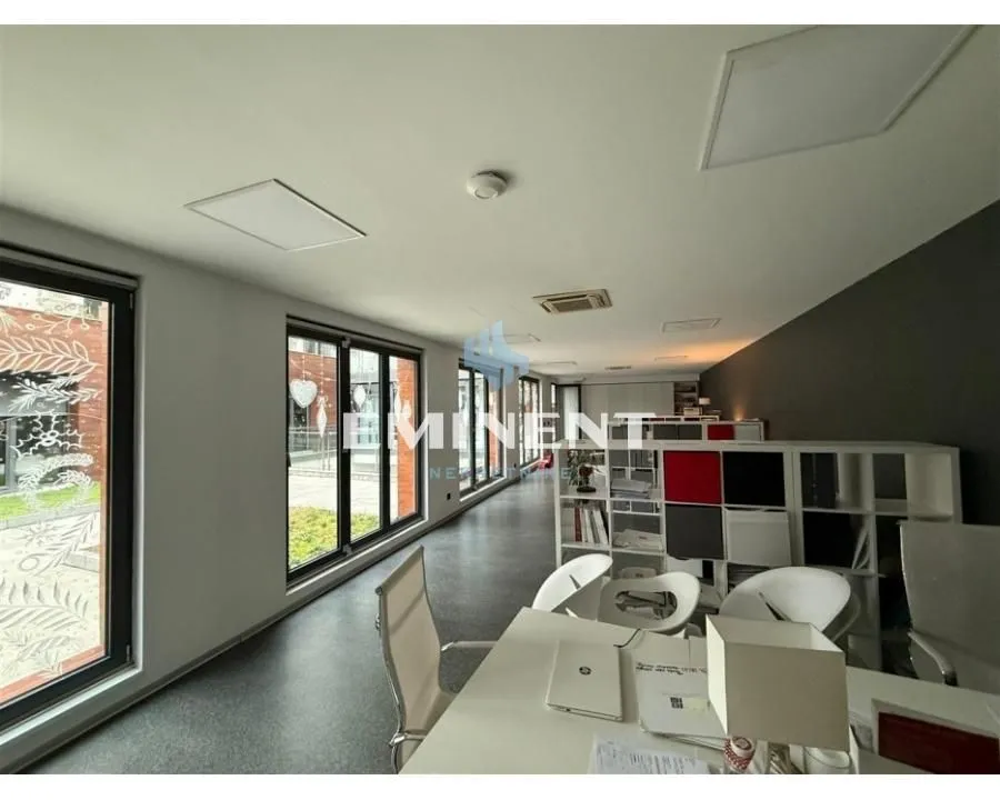 Izdavanje, poslovni prostor, 303m², Stari Grad, Beograd