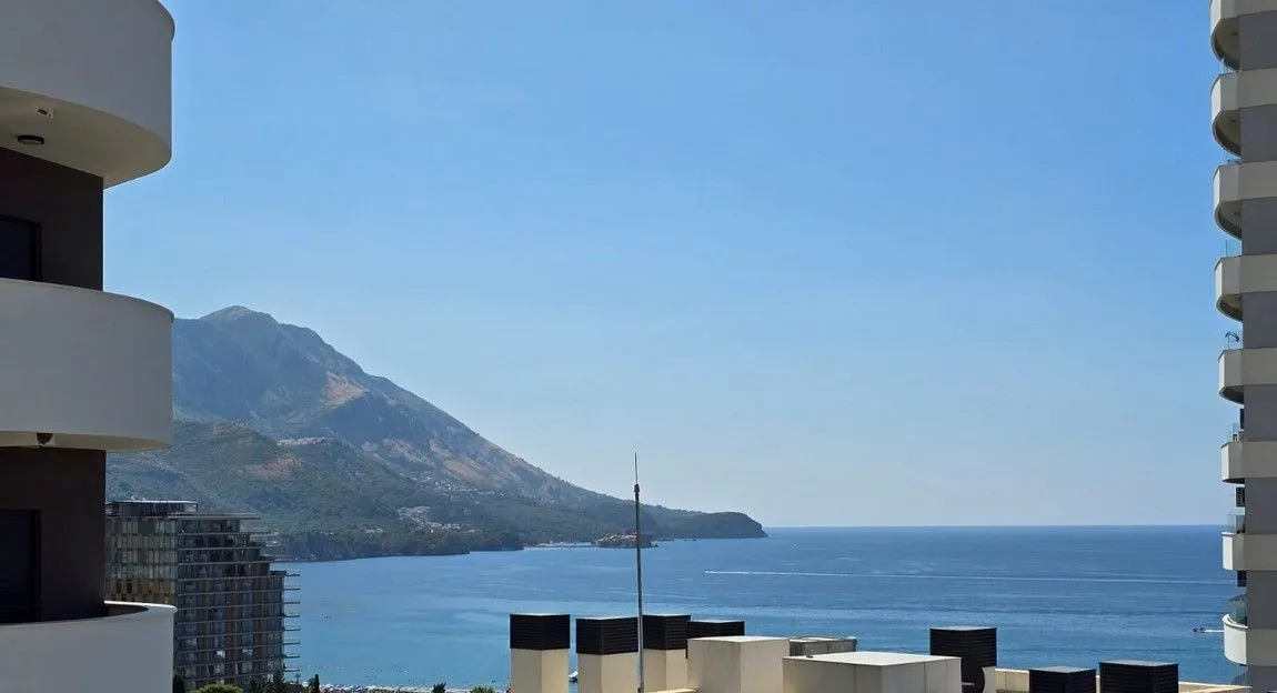 Sale, two bedroom apartment, 67m², Bečići, Budva