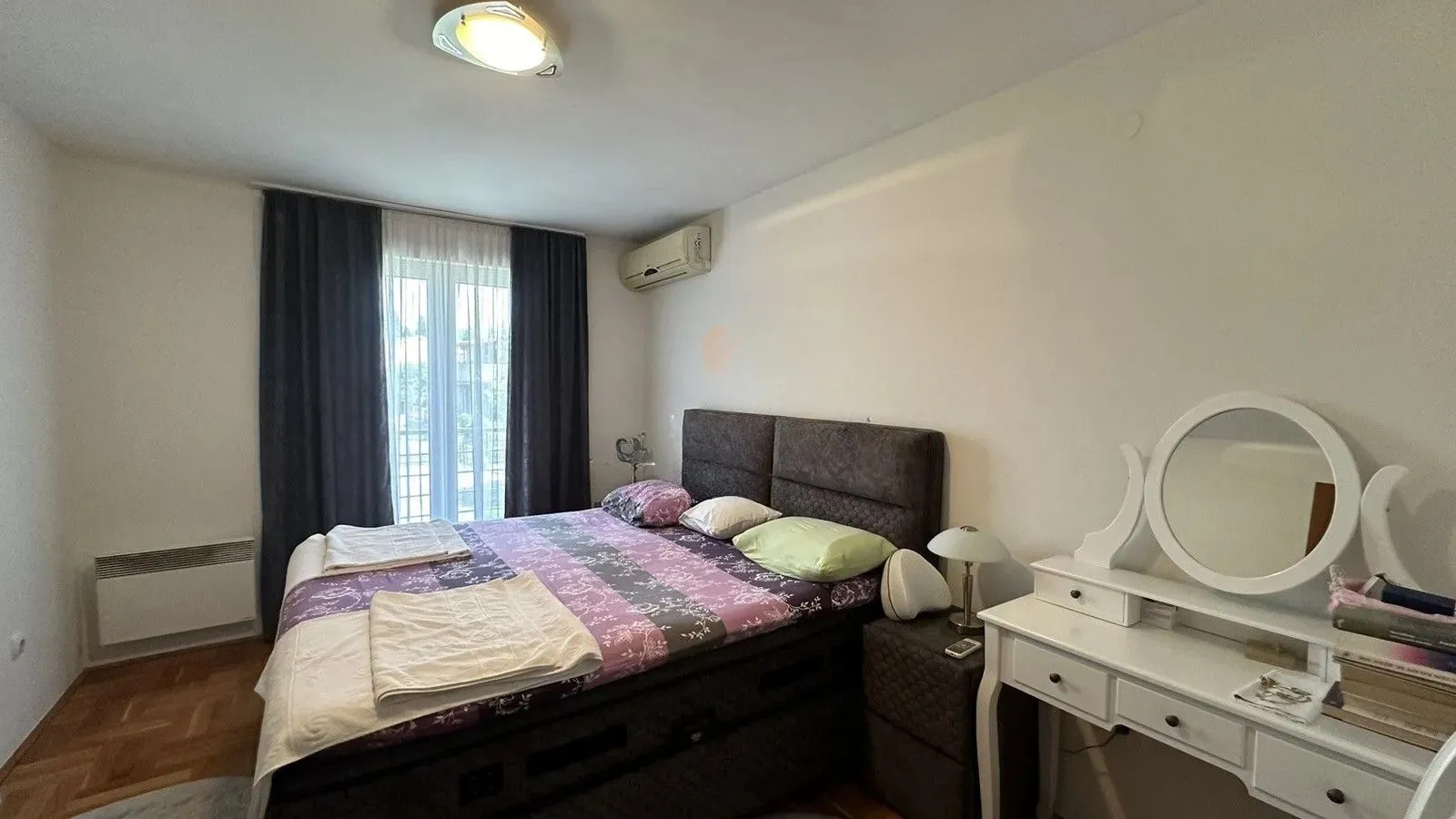 Prodaja, kuća, 301m², Centar, Podgorica