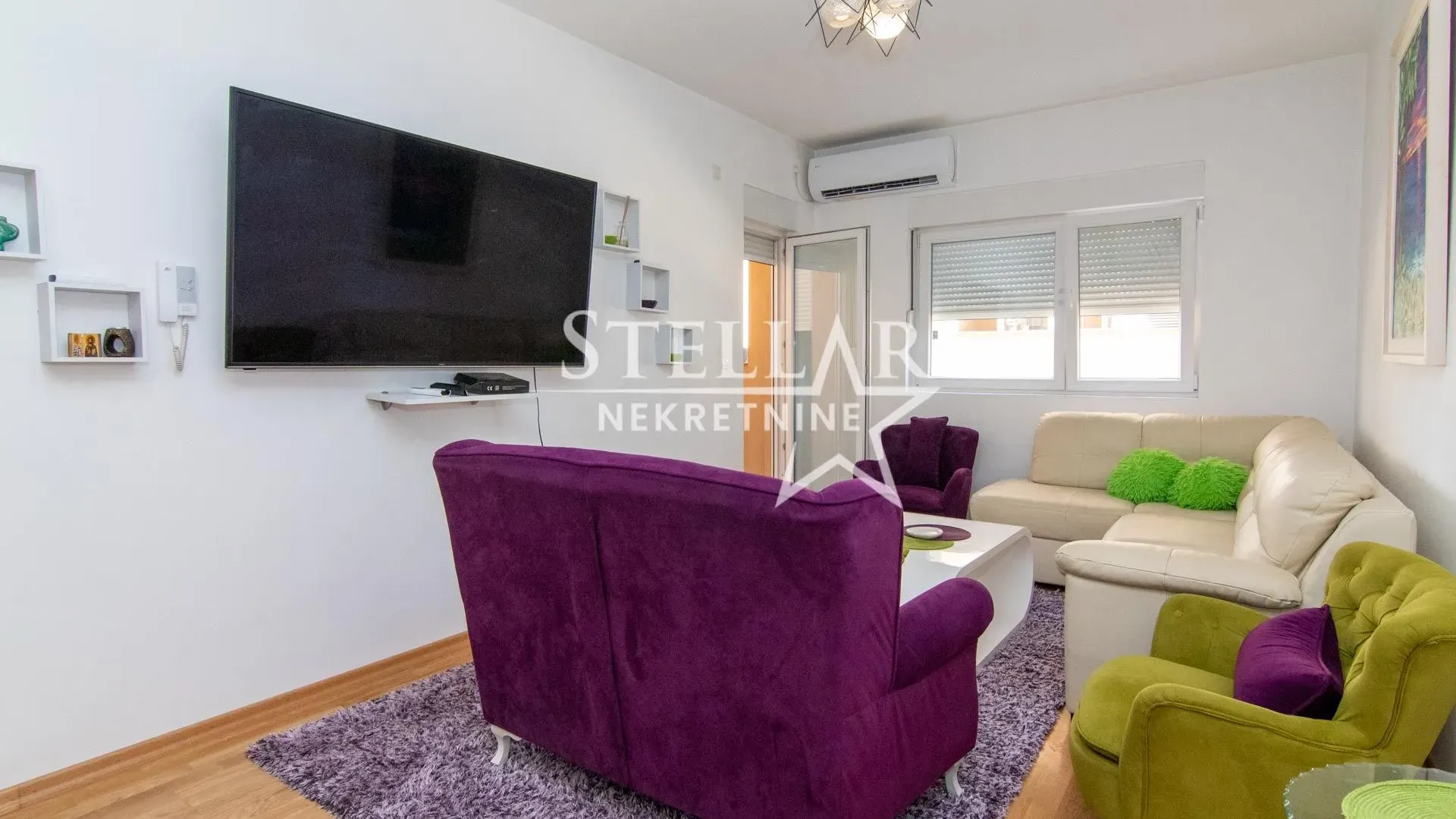 Izdavanje, dvosoban stan, 69m², Pobrežje, Podgorica