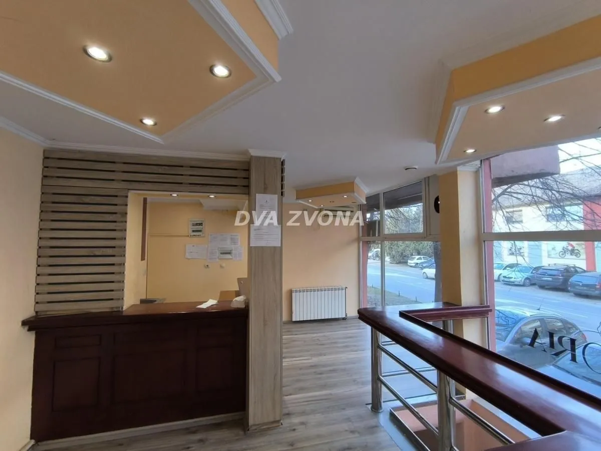 Rent, office space, 50m², Rotkvarija, Novi Sad Sve Podlokacije