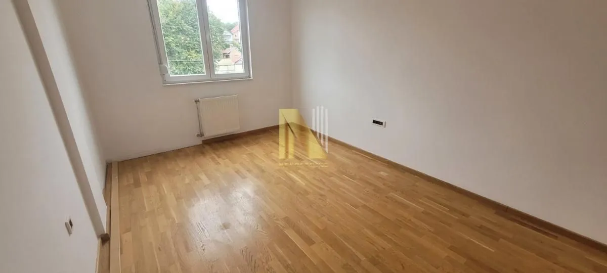 Prodaja, trosoban stan, 64m², Stari Majur, Petrovaradin