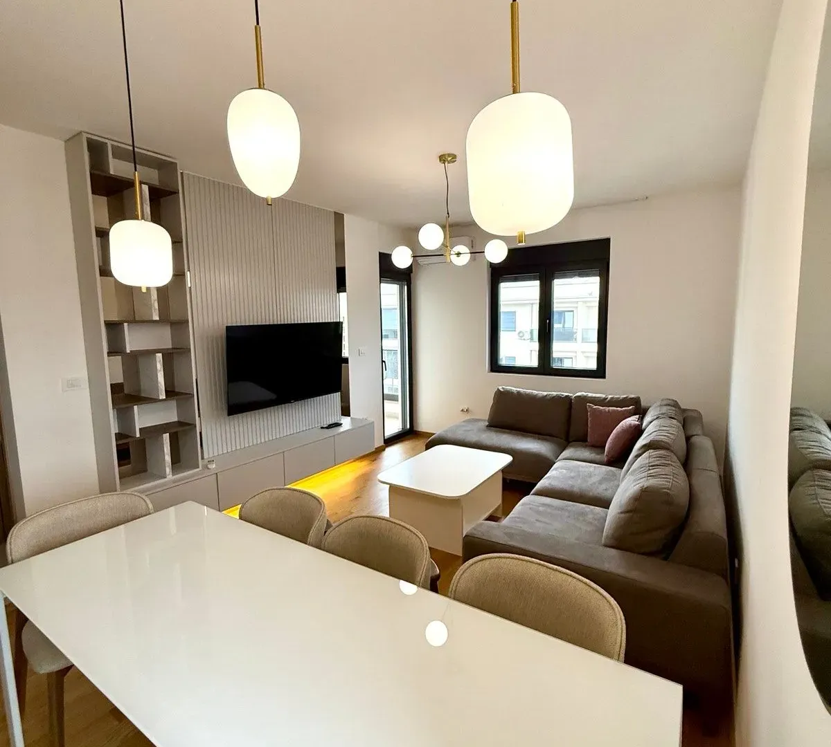 Rent, two bedroom apartment, 55m², City Kvart, Podgorica