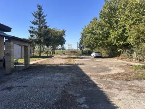 Rent, land lot, 3500m², Ovča, Palilula Sve Podlokacije - image 7