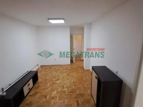 Izdavanje, dvosoban stan, 48m², Bulevar Oslobodjenja, Novi Sad Sve Podlokacije - image 3