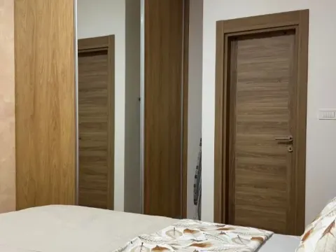 Rent, two bedroom apartment, 62m², Radanovići, Kotor - image 9