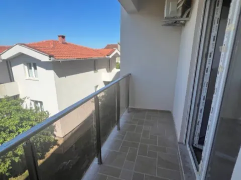 Izdavanje, dvosoban stan, 77m², Zabjelo, Podgorica - image 10