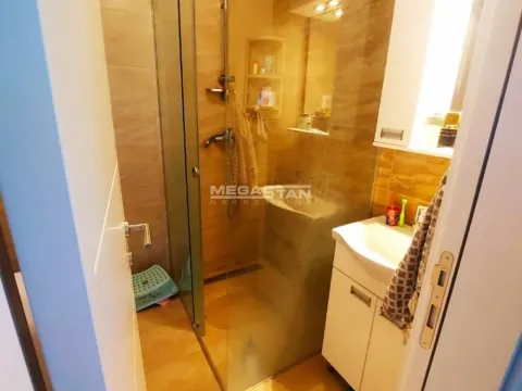 Sale, two bedroom apartment, 75m², Dušanovac, Voždovac Sve Podlokacije - image 15