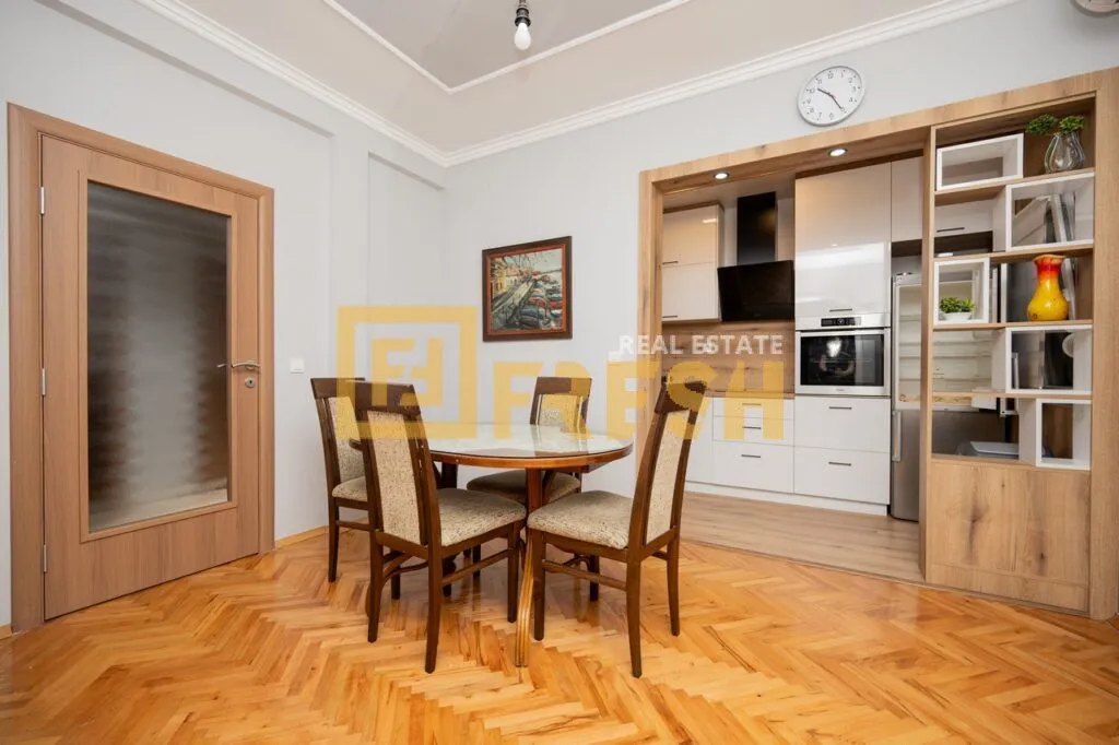 Rent, house, 80m², Centar, Podgorica