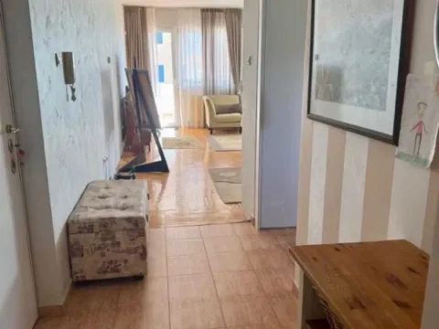 Izdavanje, trosoban stan, 115m², Gorica C, Podgorica - image 5