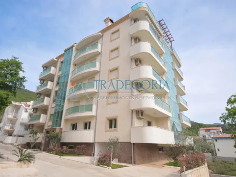 Prodaja, četvorosoban stan, 137m², Bečići, Budva