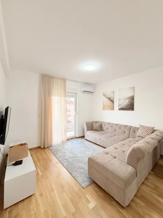 Izdavanje, jednosoban stan, 48m², Zabjelo, Podgorica