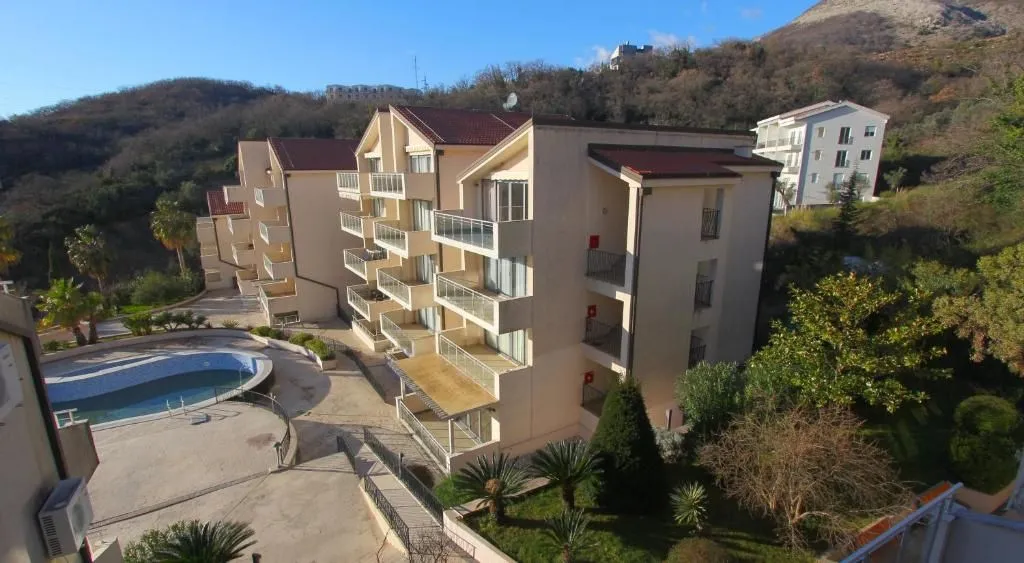 Rent, two bedroom apartment, 70m², Pržno, Budva