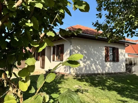 Sale, house, 61m², Ruma, Srbija - image 1