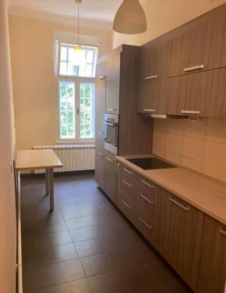 Rent, office space, 120m², Stari Grad, Beograd