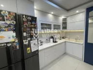 Izdavanje, četvorosoban stan, 100m², Senjak, Beograd - image 6