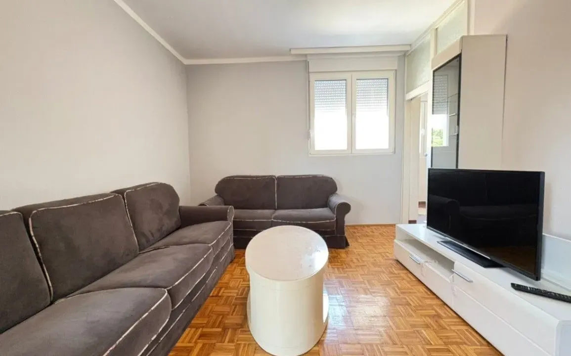 Izdavanje, jednosoban stan, 52m², Preko Morače, Podgorica