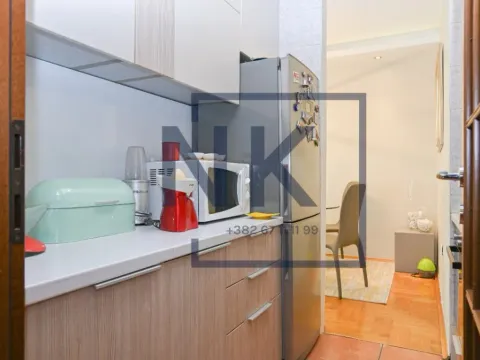 Izdavanje, dvosoban stan, 95m², Stari Aerodrom, Podgorica - image 4