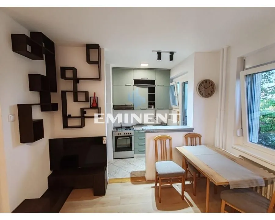 Rent, apartment, 38m², Voždovac Sve Podlokacije, Beograd