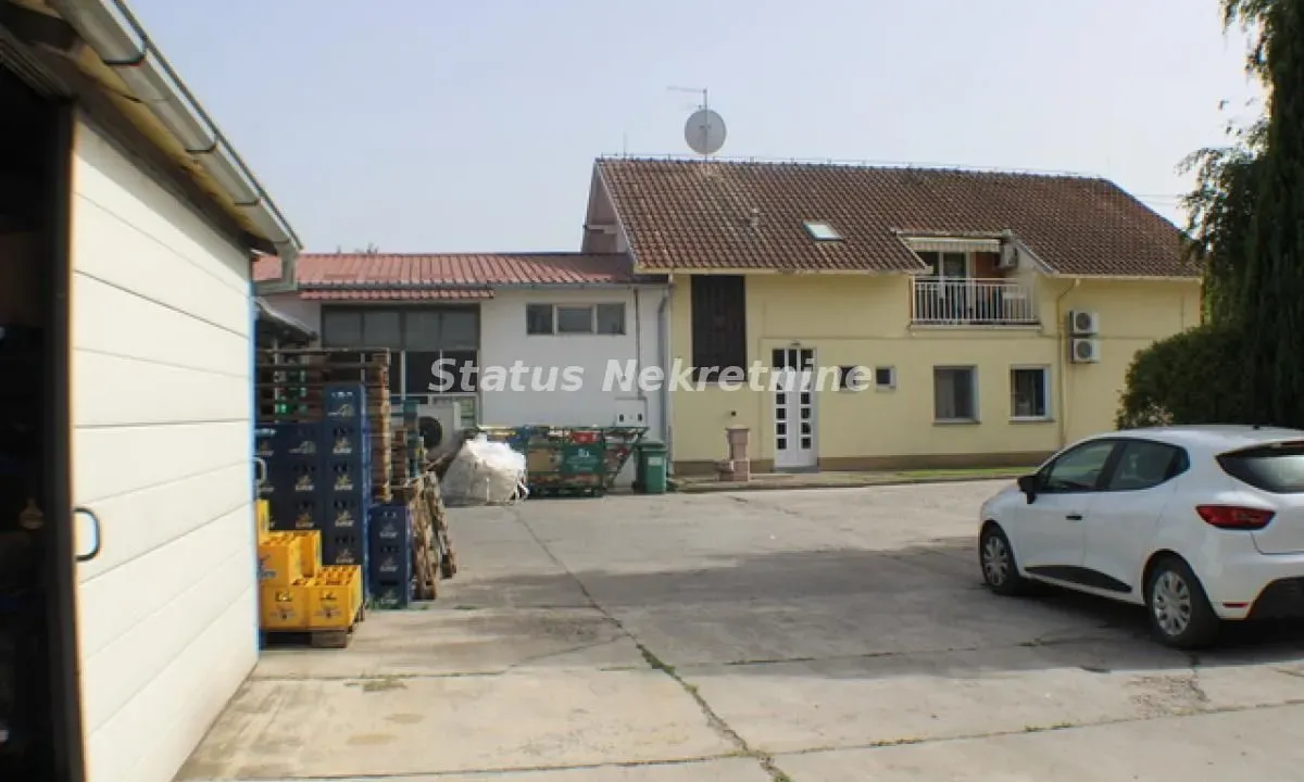 Prodaja, poslovni prostor, 613m², Beočin, Srbija