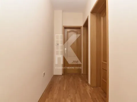 Izdavanje, trosoban stan, 110m², Preko Morače, Podgorica - image 9