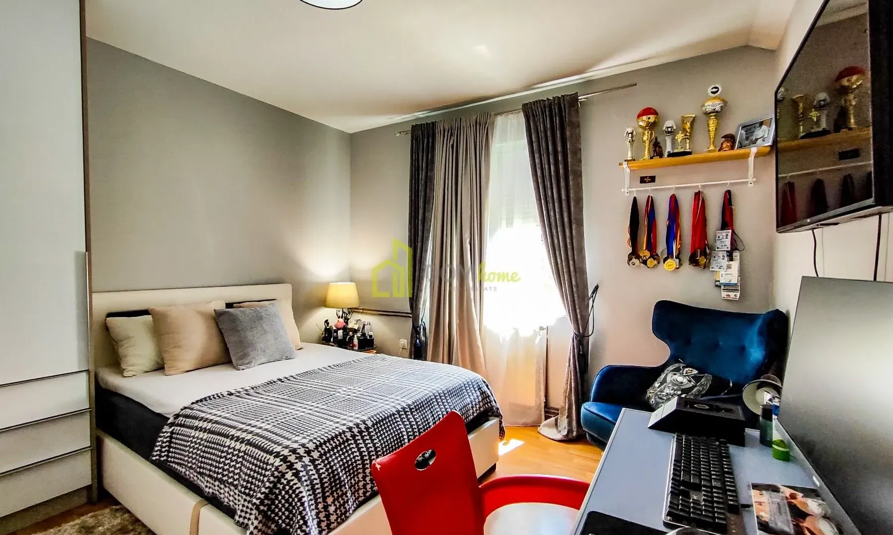 Rent, house, 250m², Donja Gorica, Podgorica