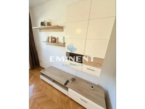 Izdavanje, dvosoban stan, 72m², Savski Venac, Beograd - image 2