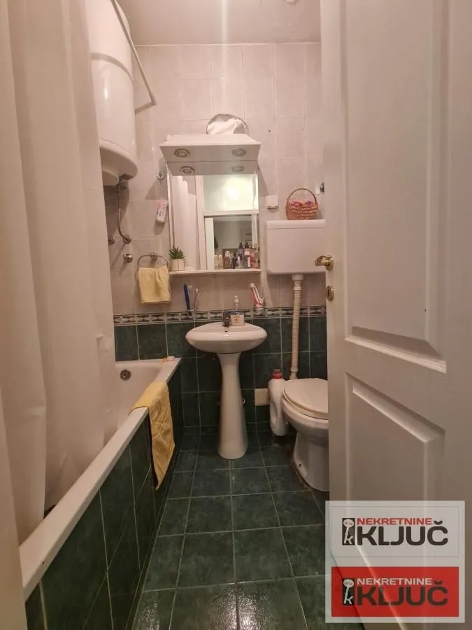 Izdavanje, dvosoban stan, 52m², Sajmište, Novi Sad