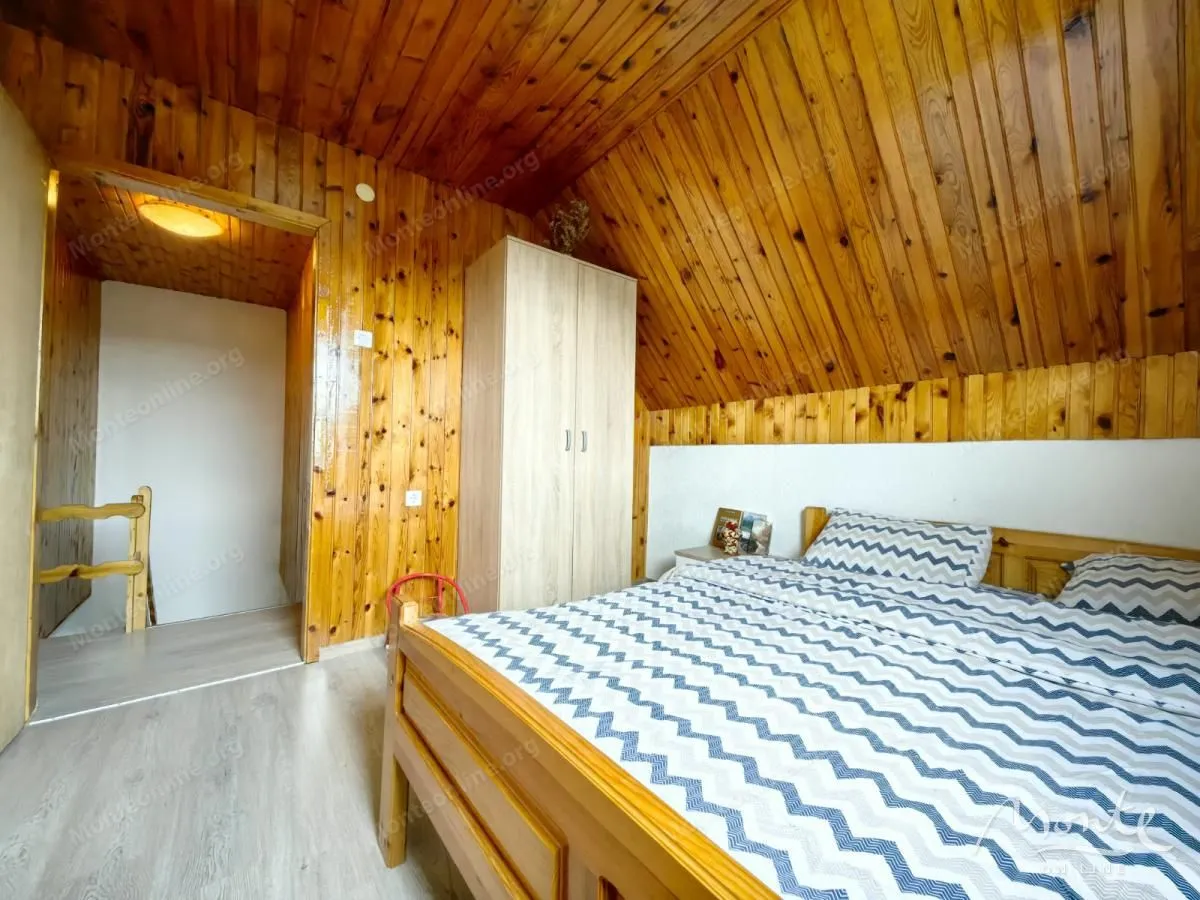 Prodaja, kuća, 130m², Žabljak, Crna Gora