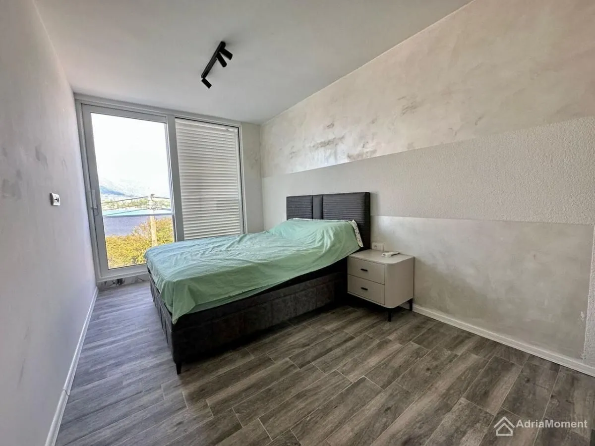 Prodaja, dvosoban stan, 85m², Đuraševići, Tivat