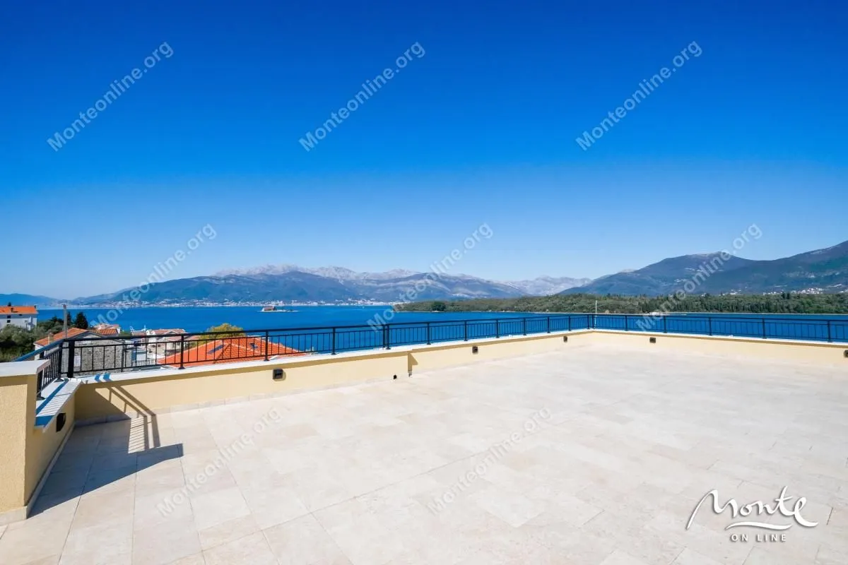 Prodaja, trosoban stan, 96m², Krašići, Tivat