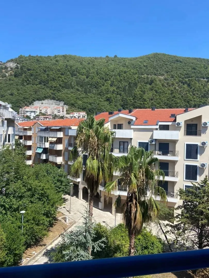 Rent, one bedroom apartment, 55m², Adok, Budva
