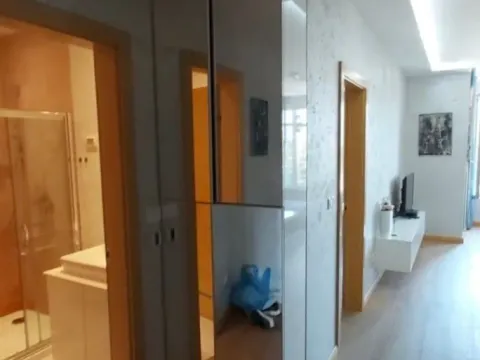 Izdavanje, jednosoban stan, 55m², Centar, Budva - image 11